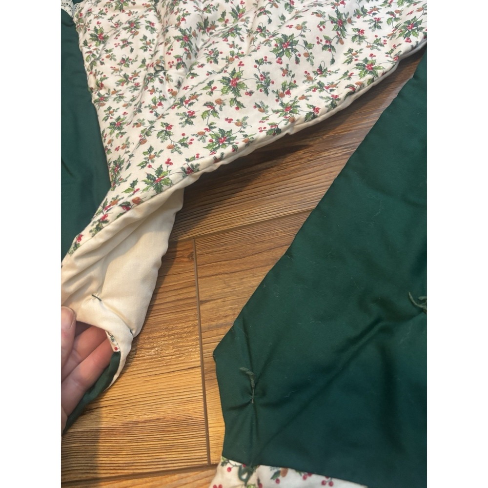 Christmas Tree Skirt Green 49" Machine & Hand Stitch Lace Homemade Vtg - Picture 2 of 7